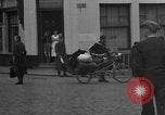 Standbild Flüchtlinge Nordfrankreich, 1940, aus Sekunde 40 historischem Filmmaterial Videoclip 65675053845