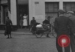 Standbild Flüchtlinge Nordfrankreich, 1940, aus Sekunde 41 historischem Filmmaterial Videoclip 65675053845