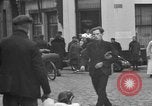 Standbild Flüchtlinge Nordfrankreich, 1940, aus Sekunde 50 historischem Filmmaterial Videoclip 65675053845