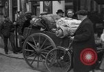 Standbild Flüchtlinge Nordfrankreich, 1940, aus Sekunde 59 historischem Filmmaterial Videoclip 65675053845