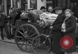 Standbild Flüchtlinge Nordfrankreich, 1940, aus Sekunde 60 historischem Filmmaterial Videoclip 65675053845