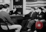 Standbild Navy recruitment office Indiana United States USA, 1942, aus Sekunde 7 historischem Filmmaterial Videoclip 65675053863