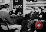 Standbild Navy recruitment office Indiana United States USA, 1942, aus Sekunde 10 historischem Filmmaterial Videoclip 65675053863