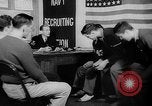 Standbild Navy recruitment office Indiana United States USA, 1942, aus Sekunde 21 historischem Filmmaterial Videoclip 65675053863