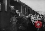 Standbild Bahnhof Norwegen, 1944, aus Sekunde 10 historischem Filmmaterial Videoclip 65675053868