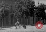 Standbild italienische Flüchtlinge Italien, 1945, aus Sekunde 6 historischem Filmmaterial Videoclip 65675053880