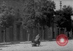 Standbild italienische Flüchtlinge Italien, 1945, aus Sekunde 8 historischem Filmmaterial Videoclip 65675053880