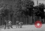 Standbild italienische Flüchtlinge Italien, 1945, aus Sekunde 23 historischem Filmmaterial Videoclip 65675053880