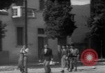 Standbild italienische Flüchtlinge Italien, 1945, aus Sekunde 30 historischem Filmmaterial Videoclip 65675053880