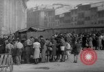 Image camion de purification de l'eau Florence Italie, 1945, de la seconde 33 séquences d'archives historiques vidéo 65675053881