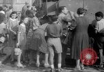 Image camion de purification de l'eau Florence Italie, 1945, de la seconde 56 séquences d'archives historiques vidéo 65675053881