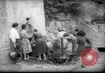 Standbild Wasser Punkt Italien, 1945, aus Sekunde 25 historischem Filmmaterial Videoclip 65675053882