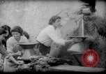 Standbild Wasser Punkt Italien, 1945, aus Sekunde 30 historischem Filmmaterial Videoclip 65675053882