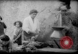 Standbild Wasser Punkt Italien, 1945, aus Sekunde 34 historischem Filmmaterial Videoclip 65675053882