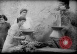 Standbild Wasser Punkt Italien, 1945, aus Sekunde 39 historischem Filmmaterial Videoclip 65675053882