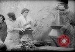 Standbild Wasser Punkt Italien, 1945, aus Sekunde 47 historischem Filmmaterial Videoclip 65675053882