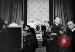 Immagine di Papa Pio XII benedice le truppe britanniche Roma Italia, 1944, secondo 28 filmato di repertorio 65675053883