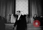 Immagine di Papa Pio XII benedice le truppe britanniche Roma Italia, 1944, secondo 32 filmato di repertorio 65675053883