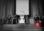Immagine di Papa Pio XII benedice le truppe britanniche Roma Italia, 1944, secondo 36 filmato di repertorio 65675053883