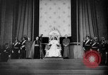 Immagine di Papa Pio XII benedice le truppe britanniche Roma Italia, 1944, secondo 41 filmato di repertorio 65675053883