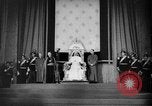Immagine di Papa Pio XII benedice le truppe britanniche Roma Italia, 1944, secondo 49 filmato di repertorio 65675053883