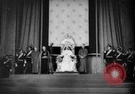 Immagine di Papa Pio XII benedice le truppe britanniche Roma Italia, 1944, secondo 50 filmato di repertorio 65675053883