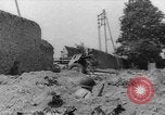 Standbild Bombenexplosionen SAINT MALO FRANKREICH, 1944, aus Sekunde 1 historischem Filmmaterial Videoclip 65675053895