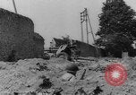 Standbild Bombenexplosionen SAINT MALO FRANKREICH, 1944, aus Sekunde 3 historischem Filmmaterial Videoclip 65675053895