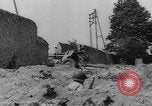 Standbild Bombenexplosionen SAINT MALO FRANKREICH, 1944, aus Sekunde 4 historischem Filmmaterial Videoclip 65675053895