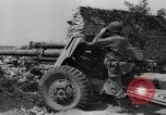 Standbild Bombenexplosionen SAINT MALO FRANKREICH, 1944, aus Sekunde 6 historischem Filmmaterial Videoclip 65675053895