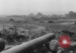 Standbild Bombenexplosionen SAINT MALO FRANKREICH, 1944, aus Sekunde 12 historischem Filmmaterial Videoclip 65675053895
