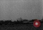 Standbild Bombenexplosionen SAINT MALO FRANKREICH, 1944, aus Sekunde 35 historischem Filmmaterial Videoclip 65675053895