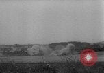 Standbild Bombenexplosionen SAINT MALO FRANKREICH, 1944, aus Sekunde 55 historischem Filmmaterial Videoclip 65675053895