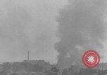 Standbild Bombenexplosionen SAINT MALO FRANKREICH, 1944, aus Sekunde 44 historischem Filmmaterial Videoclip 65675053896