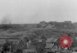 Standbild Bombenexplosionen SAINT MALO FRANKREICH, 1944, aus Sekunde 54 historischem Filmmaterial Videoclip 65675053896