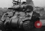 Standbild USA Soldaten SAINT MALO FRANKREICH, 1944, aus Sekunde 5 historischem Filmmaterial Videoclip 65675053897
