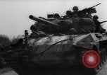 Standbild USA Soldaten SAINT MALO FRANKREICH, 1944, aus Sekunde 10 historischem Filmmaterial Videoclip 65675053897