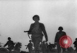 Standbild USA Soldaten SAINT MALO FRANKREICH, 1944, aus Sekunde 16 historischem Filmmaterial Videoclip 65675053897