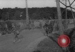 Standbild USA Soldaten SAINT MALO FRANKREICH, 1944, aus Sekunde 38 historischem Filmmaterial Videoclip 65675053897