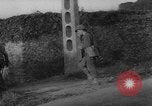 Standbild USA Soldaten SAINT MALO FRANKREICH, 1944, aus Sekunde 47 historischem Filmmaterial Videoclip 65675053897