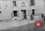 Standbild USA Soldaten SAINT MALO FRANKREICH, 1944, aus Sekunde 55 historischem Filmmaterial Videoclip 65675053897