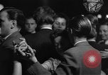 Immagine di Intrattenimento Monaco di Baviera Germania, 1947, secondo 24 filmato di repertorio 65675053907