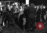 Standbild Reiten Akademie München Deutschland, 1947, aus Sekunde 3 historischem Filmmaterial Videoclip 65675053909