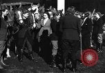Standbild Reiten Akademie München Deutschland, 1947, aus Sekunde 4 historischem Filmmaterial Videoclip 65675053909