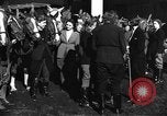 Standbild Reiten Akademie München Deutschland, 1947, aus Sekunde 6 historischem Filmmaterial Videoclip 65675053909