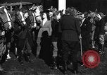 Standbild Reiten Akademie München Deutschland, 1947, aus Sekunde 10 historischem Filmmaterial Videoclip 65675053909