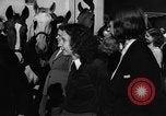 Standbild Reiten Akademie München Deutschland, 1947, aus Sekunde 13 historischem Filmmaterial Videoclip 65675053909