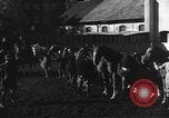 Standbild Reiten Akademie München Deutschland, 1947, aus Sekunde 31 historischem Filmmaterial Videoclip 65675053909