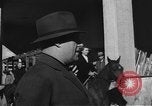 Standbild Reiten Akademie München Deutschland, 1947, aus Sekunde 56 historischem Filmmaterial Videoclip 65675053909