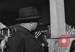 Standbild Reiten Akademie München Deutschland, 1947, aus Sekunde 57 historischem Filmmaterial Videoclip 65675053909